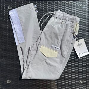 Madhappy Columbia Riptide Wind Pant moonstone / XS